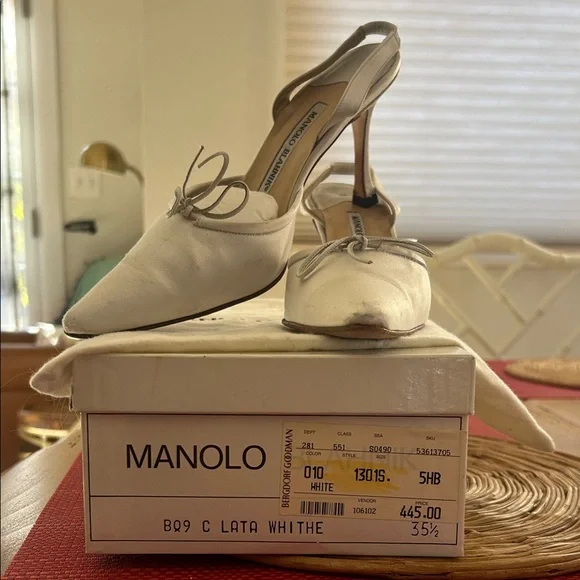 Manolo Blahnik White Heeled Shoes - Picture 1 of 3